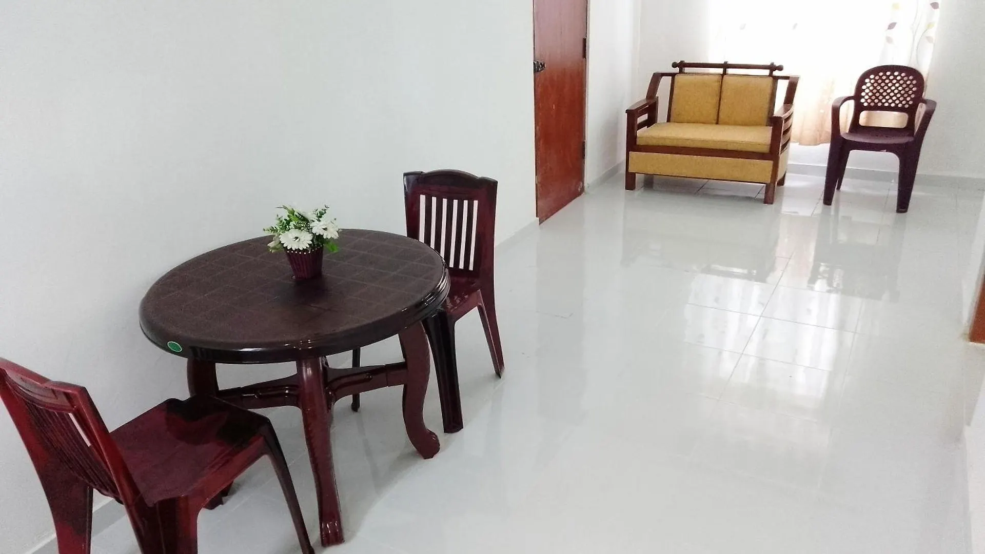 Tropical Suites نيجومبو