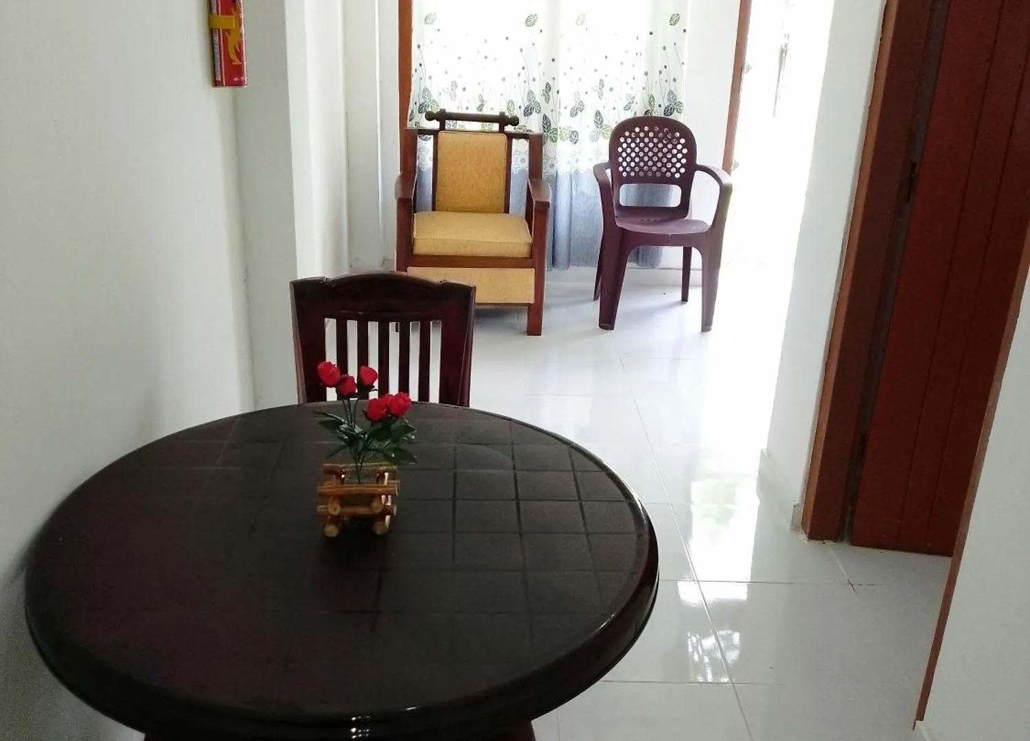 بيت شباب Tropical Suites نيجومبو سريلانكا