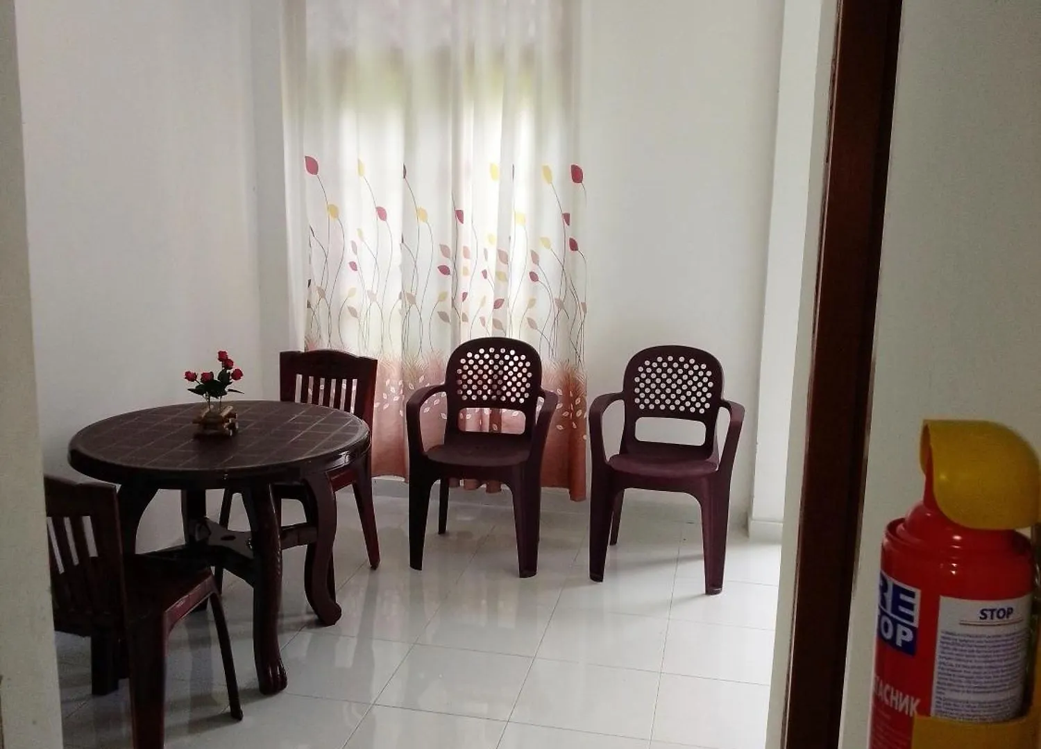 Tropical Suites نيجومبو 0*,