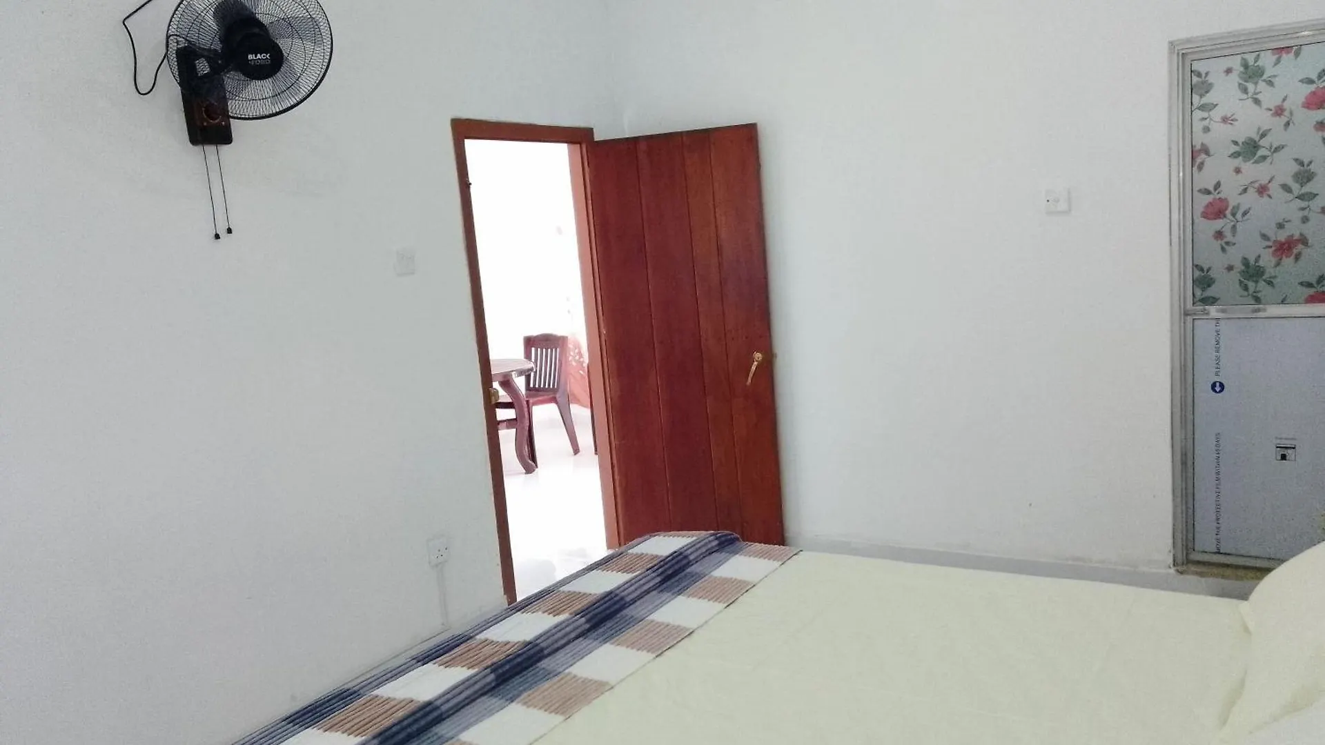 بيت شباب Tropical Suites نيجومبو
