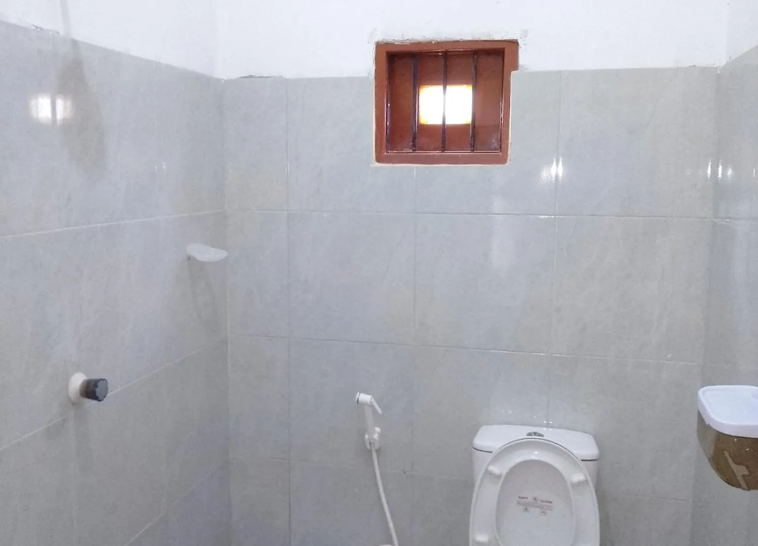 بيت شباب Tropical Suites نيجومبو